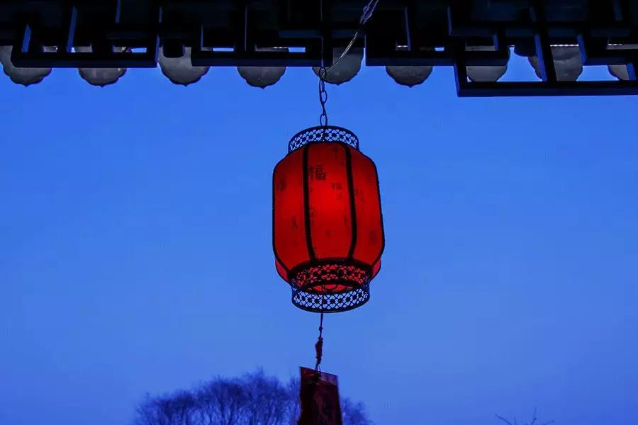 南北特祝全市人民中秋闔家幸福，團(tuán)圓美滿！